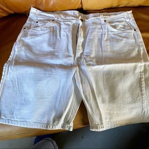 Levi’s Jean Shorts - White